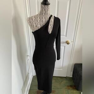 Missguided asymmetrical one shoulder black dress worn once size 4